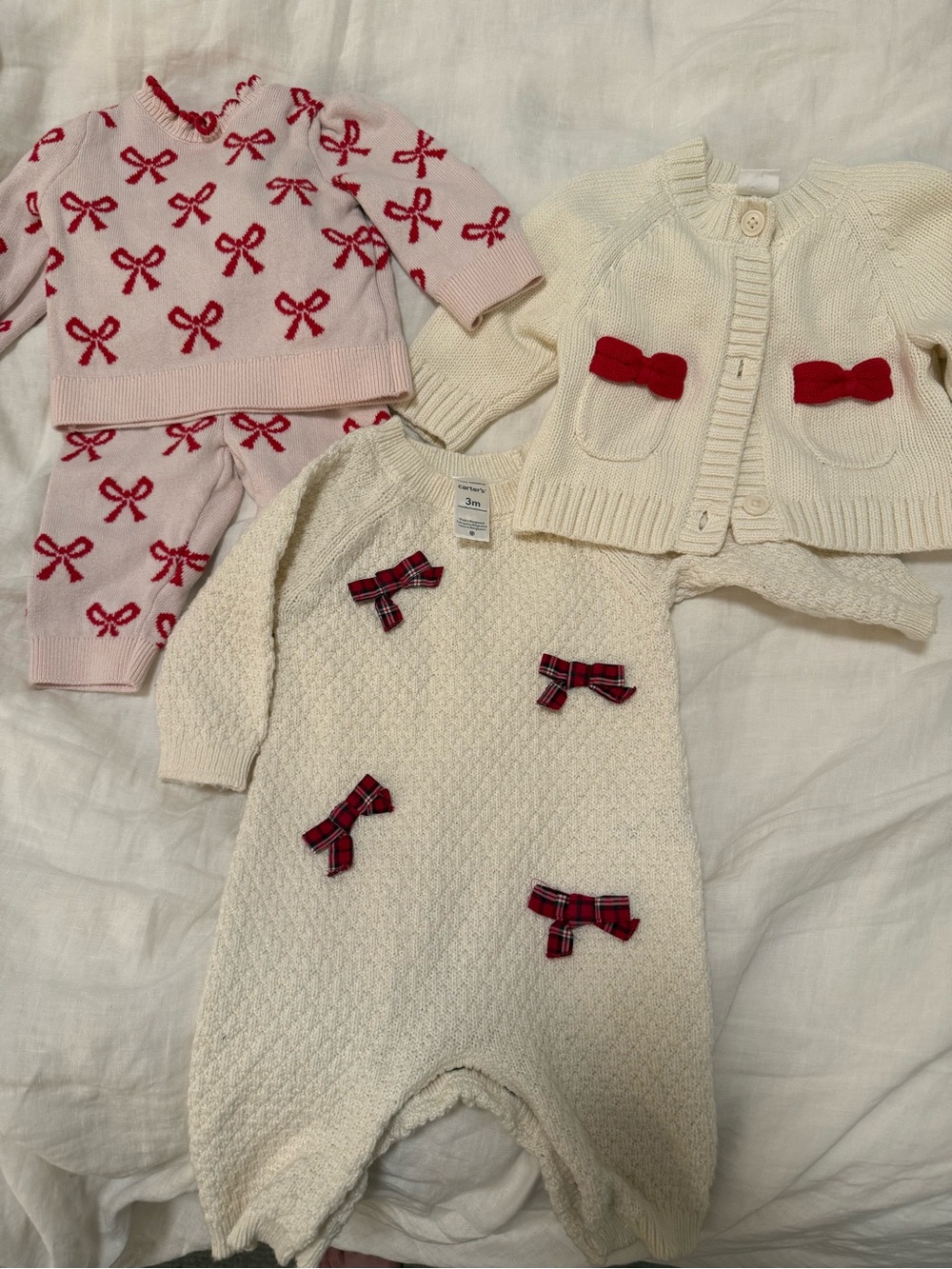 Christmas Bundle 0-3 Month, Baby Gap bow outfit, sweater, carters bow knit onsie